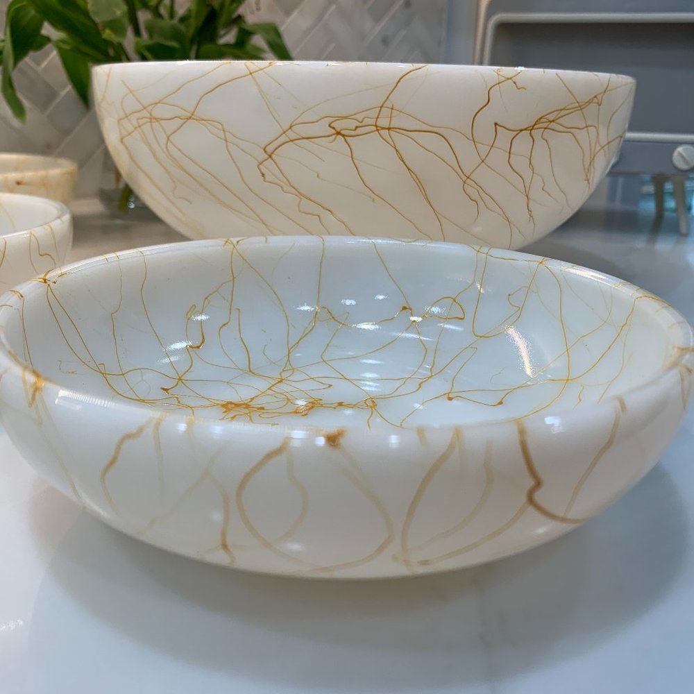 Fantastic Vintage Hazel Atlas Milk Glass Butterscotch Drizzle Serving Bowl Set - Picture 12 of 15